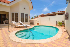 OJ88 - Private Villa with pool - 5 min from Palm Beach - 4BR house